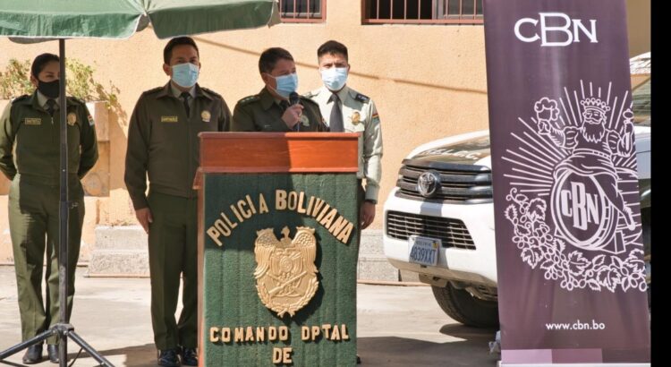 CBN dona barbijos a la Policía Departamental de Cochabamba