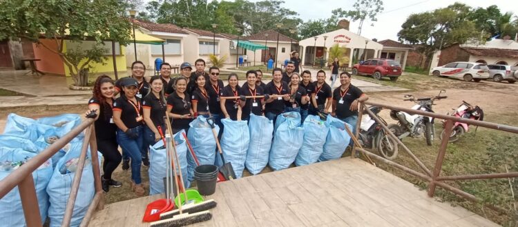 Ecofuturo llevó adelante su campaña «Ecolimpieza» en Beni