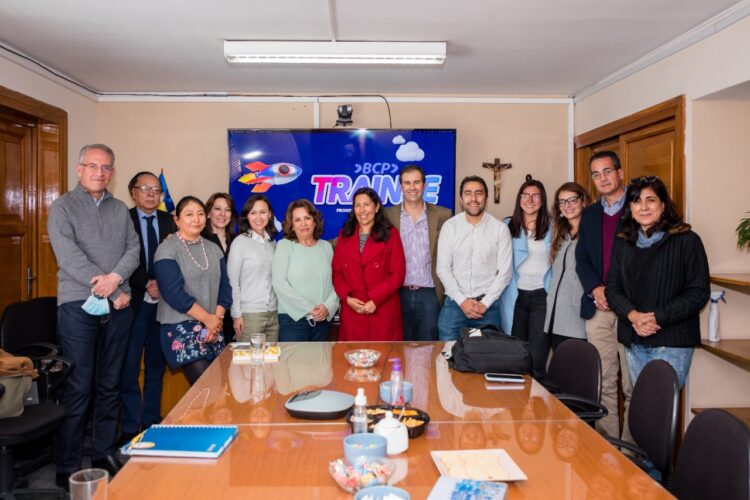 #Pool10: BCP busca a los 10 mejores egresados del país con contratos de trabajo fijo en mano   