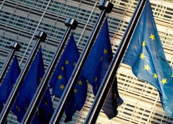 La UE impondrá una cuota del 40% de mujeres en los comités de grandes empresas para 2026