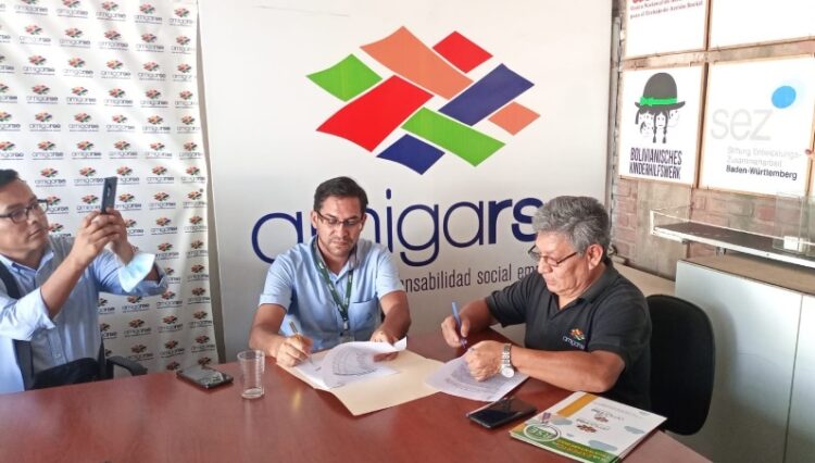 Amigarse firma convenio con Sembrar Sartawi IFD y Recolectores de Santa Cruz