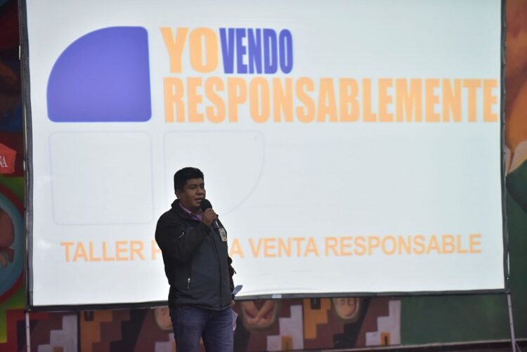 CBN y Alcaldía capacitan a vivanderas de El Alto para promover el consumo responsable