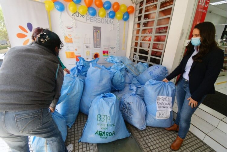 SI QUIERO Abrigarte de Farmacorp entrega donaciones en La Paz