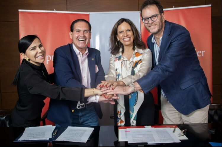 Capacitarán a 300 promotoras comunitarias de salud gracias a alianza entre Nacional Vida y Pro Mujer