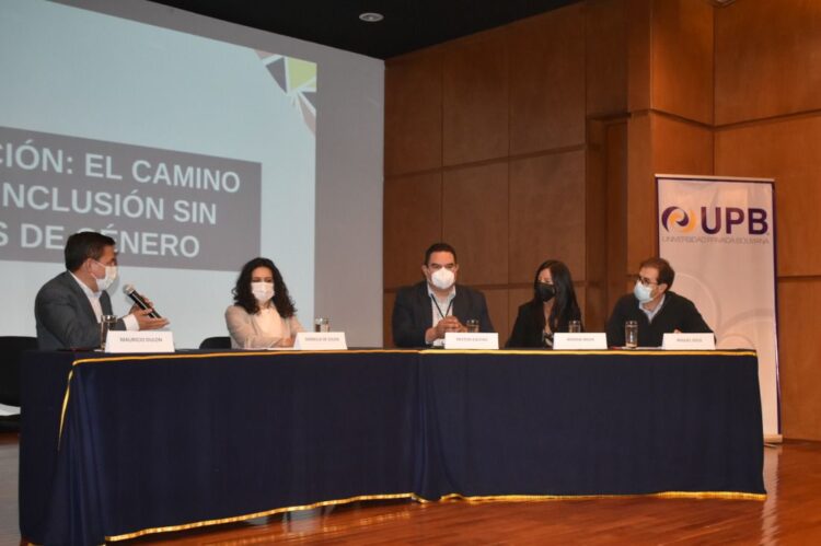 Financieras: la digitalización en Bolivia debe avanzar de la mano de las mujeres