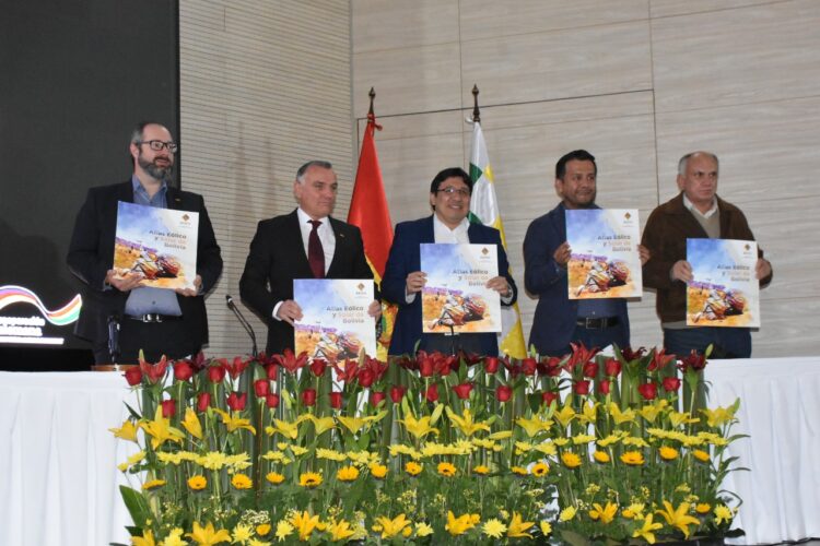 Gobierno Nacional presenta el Atlas Eólico y Solar y App para dispositivos móviles INTiVITU que muestran potencial de Bolivia en energías renovables