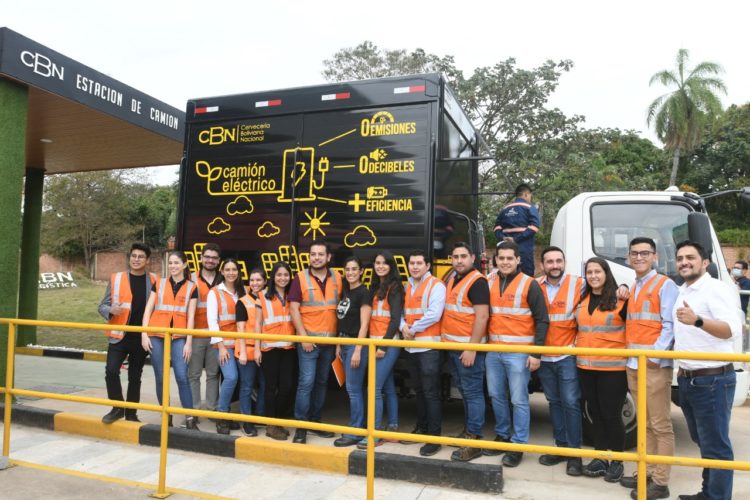 CBN presenta el 1er. camión eléctrico de distribución y avanza en la reducción de emisiones de carbono