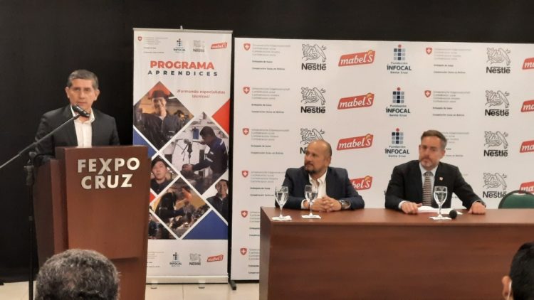 Tras 2 años de implementación, “Programa Aprendices” avanza para que empresas sean parte de la formación técnica y estudiantes puedan insertarse al mercado laboral