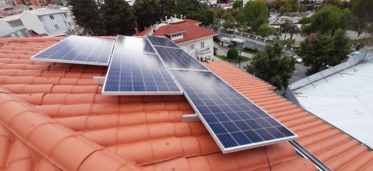 Sembrar Sartawi IFD invierte en paneles solares para ser eco amigables con el medio ambiente