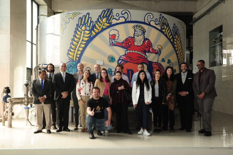 CBN recibe en su planta de La Paz al cuerpo diplomático y representantes de organismos internacionales