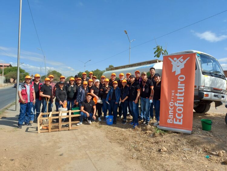La Avenida Jaime Paz de Tarija tiene un aspecto renovado luego de la campaña de forestación
