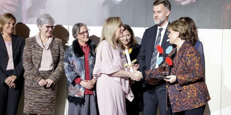 Banco FIE ganador del Premio Europeo de las Microfinanzas 2022 sobre la Inclusión Financiera al Servicio de la Mujer