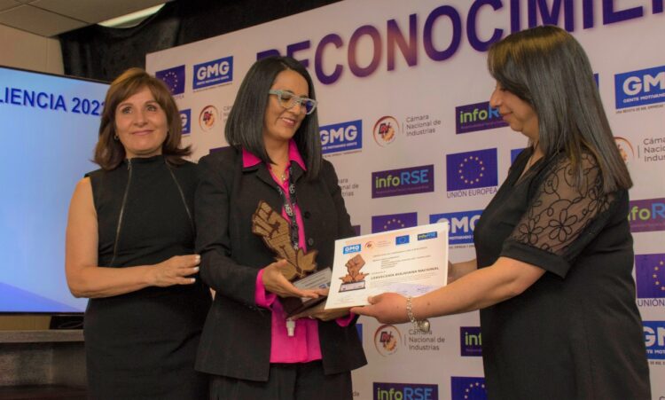 CBN es reconocida en cinco categorías por su contribución al desarrollo económico y social del país