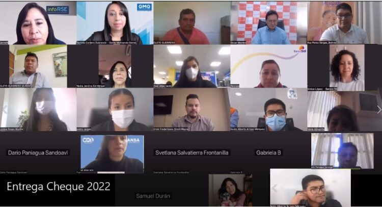 infoRSE, Gente Motivando Gente y 18 empresas entregan Bs. 20.045 que permiten la instalación de 47 tanques de agua en Itakise  