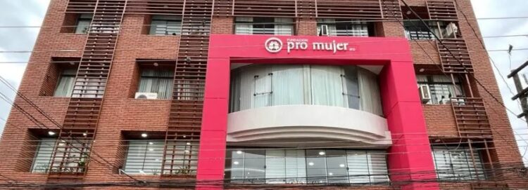 Fundación Pro Mujer IFD recibe certificación Oro en Protección al Cliente