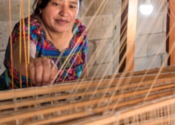 Más de 800 pueblos indígenas de América Latina viven en una mayor precariedad tras la pandemia