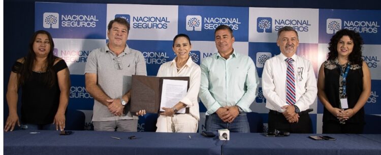 Nacional Seguros apoya a Sindicato de trabajadores de la U.A.G.R.M. y a sus familias