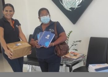 Nacional Seguros dota de material escolar a niños y niñas de Aldeas SOS y de Fundación Niño Feliz