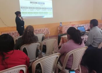 Impuestos capacita a 35 afiliados al Colegio de Contadores de Quillacollo