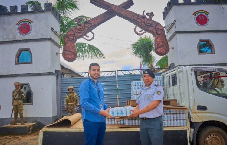 CBN donó agua para los voluntarios de la Alcaldía de Cobija y a la Primera División del Ejército
