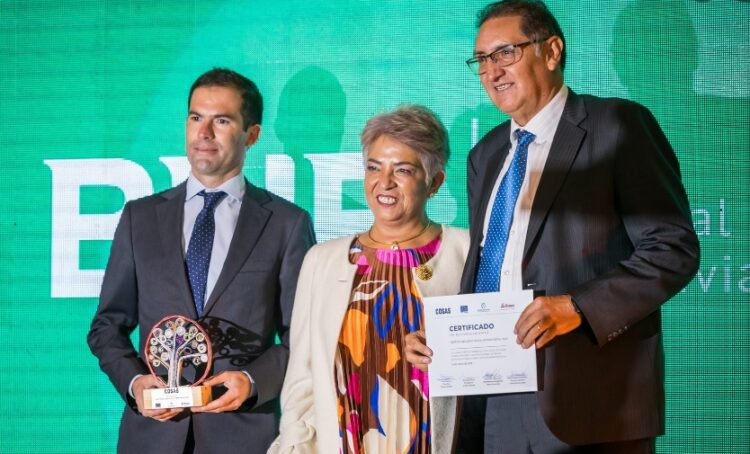 Programa «Veo Veo» del Banco Nacional de Bolivia recibe reconocimiento