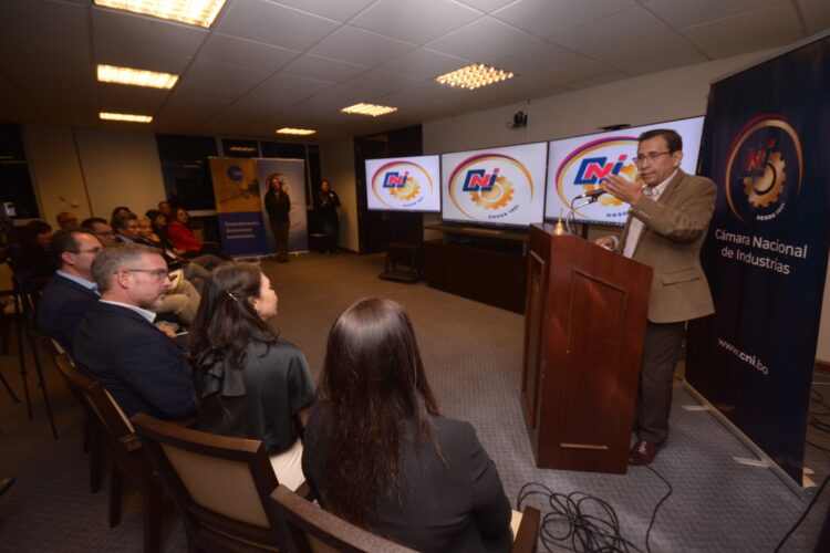 Ocho asociados y un socio estratégico de la CNI recibieron reconocimiento del Global Reporting Intiative (GRI)