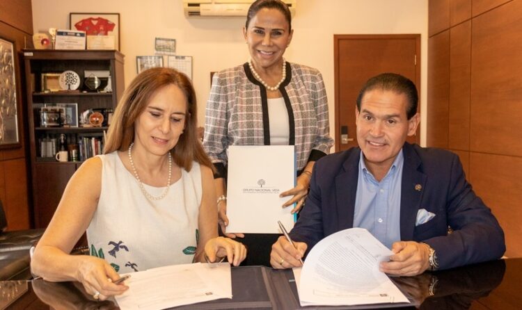 Nacional Seguros renueva apoyo a formación de emprendedores en el sistema universitario salesiano