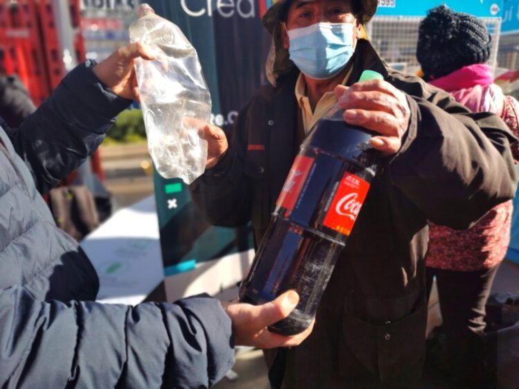 Coca-Cola prepara acción de intercambio de empaques