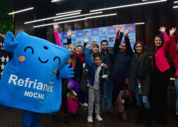 Laboratorios Bagó estrenó los spots de su campaña 2023 con la presentación del elenco de la “Familia Magenta”