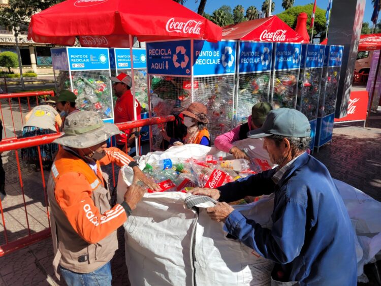 Coca-Cola prepara acción de intercambio de empaques