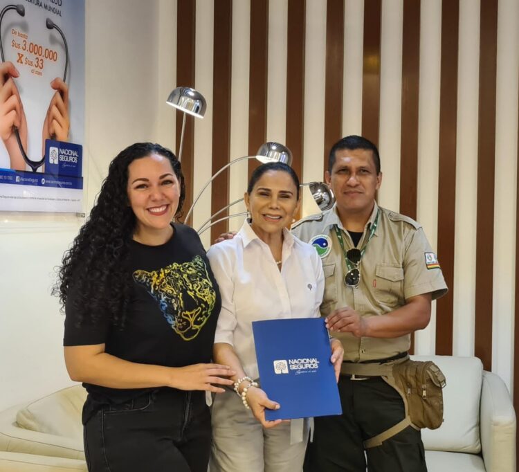 Nacional Seguros otorga 252 pólizas de seguro contra accidentes para Guardaparques de Bolivia  