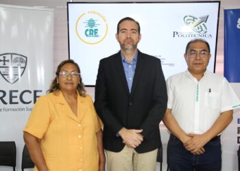 Nuevo convenio entre CRE y la Facultad Politécnica de la Gabriel para lanzar cursos técnicos