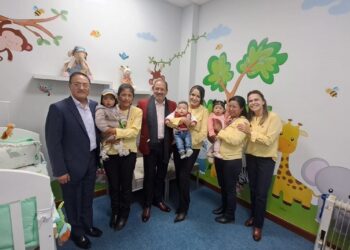 BancoSol promueve la lactancia materna e instala una sala de lactancia en la Regional El Alto