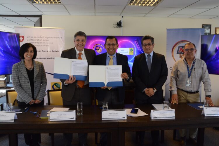 La CNI presenta plataforma de formación técnica en red y el módulo “bolsa laboral”
