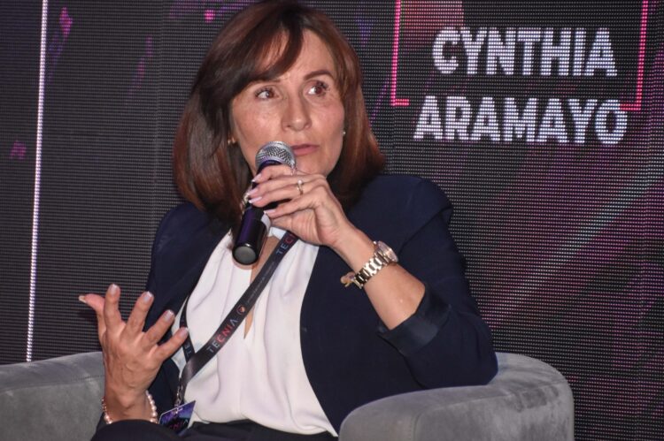 TeCNIa “Liderado por Mujeres” sobrepasó las expectativas, reunió a más de doscientas industriales bolivianas