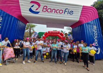 Campaña “Caminando por la Vida” a favor de niñas y niños con cáncer congregó a más de 2.000 personas en Santa Cruz