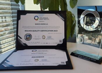 Banco Unión recibe reconocimiento como Empresa Boliviana del año 2023