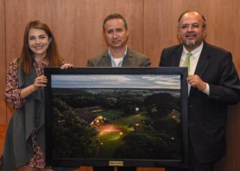 CAF promueve la gira por España de la Orquesta de cuerdas de Santa Ana de Velasco