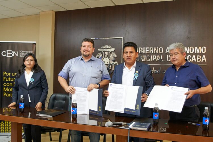 CBN y el municipio de Sacaba sellan un acuerdo para utilizar efluentes de la planta de Pepsi en el cuidado de áreas verdes