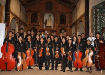 La orquesta de cuerdas de la Escuela de Música de Santa Ana de Velasco lleva el encanto de Bolivia a Madrid