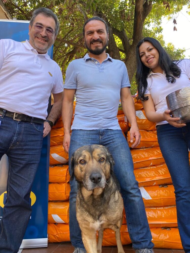 Campaña “Por los Peluditos de la Calle” de Banco BISA sigue recorriendo el país.