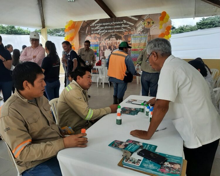 Ferroviarias Bolivianas comprometidas con  la comunidad, el medioambiente y su gente