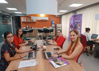 Banco Económico invita a emprendedoras a postular al “Reconocimiento Red Mujer”