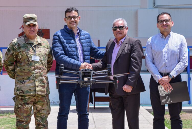 CBN dona un dron especializado al Comando Estratégico Operacional para apoyar la lucha contra el contrabando