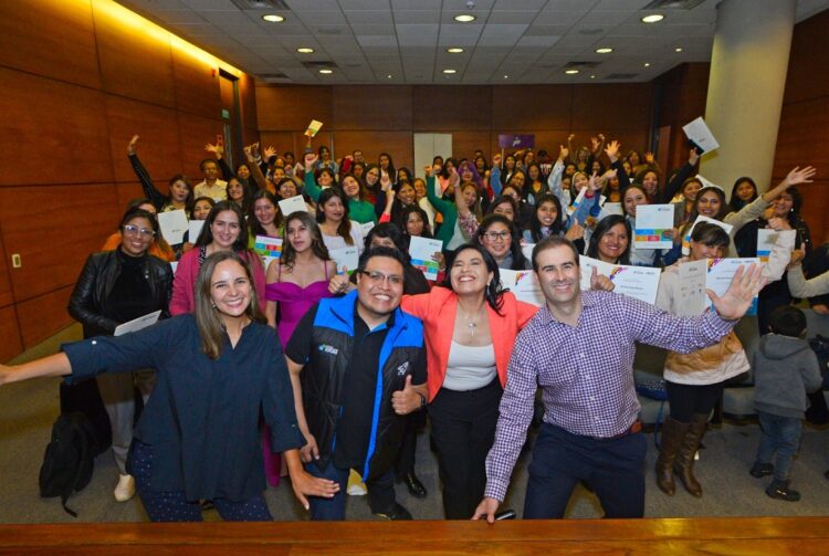 En dos años, la plataforma abierta Taller 24E del BCP capacitó a más de 4.600 emprendedoras