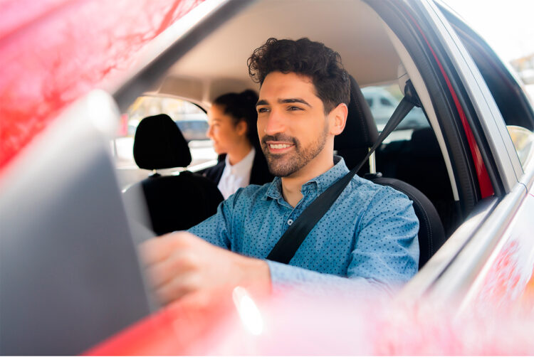 Las fiestas de fin de año más segura respetando los límites de velocidad y manejando en sobriedad