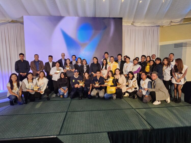Ocho iniciativas de voluntariado fueron reconocidas con el Premio Yanapiri 2023