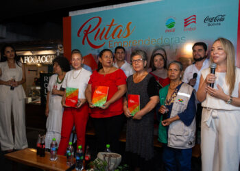 “Rutas Emprendedoras”, libro que recopila 17 historias de bolivianos que buscan un cambio en sus vidas