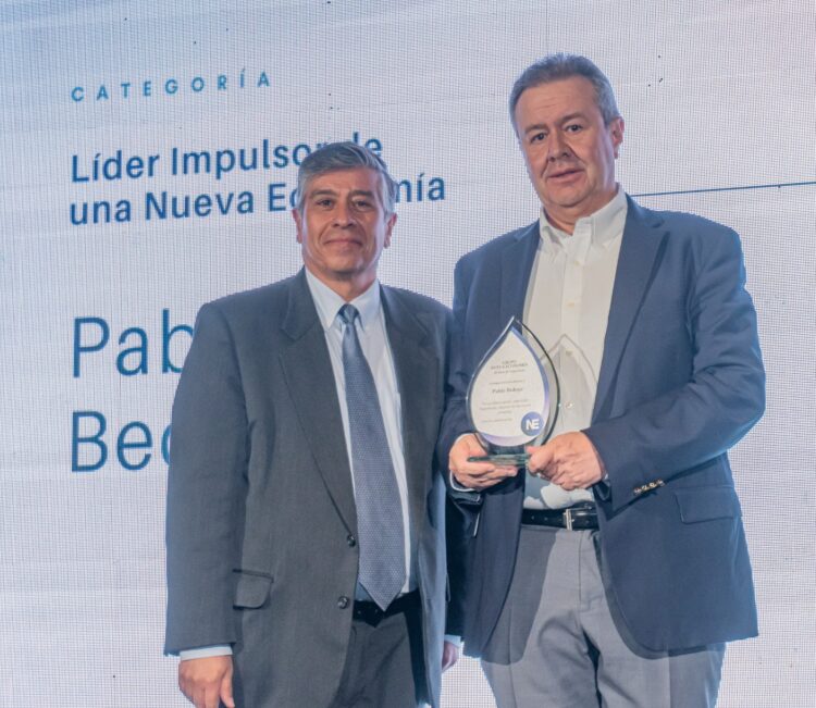 Pablo Bedoya, presidente del Directorio del BNB, es reconocido por su liderazgo e innovación empresarial
