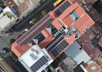 BancoSol inaugura su primer sistema fotovoltaico en su Oficina Nacional de La Paz y arranca su ruta de transición energética